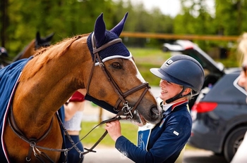 Jess Hewlett is the Bemer Young Rider of The Year Jess Hewlett is the Bemer Young Rider of The Year